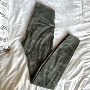 Old navy active go-dry balance legging